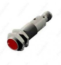 Оптико-электронный датчик Senstronic M18 цилиндрический с красным светом.